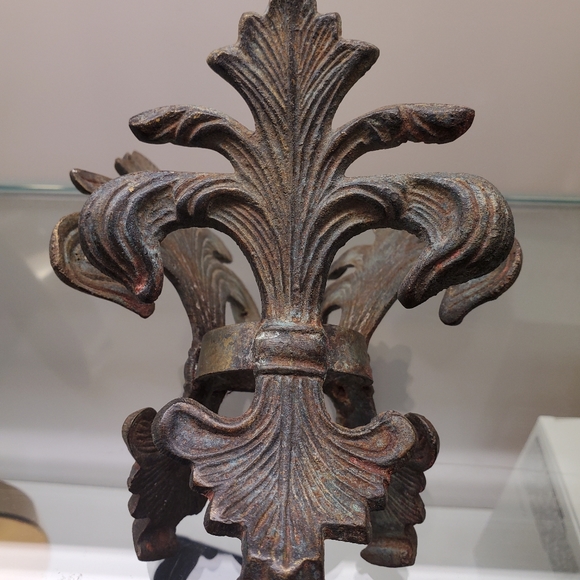 Iron Candle Holder - Picture 2 of 12